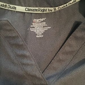 Cuddl Duds scrub top